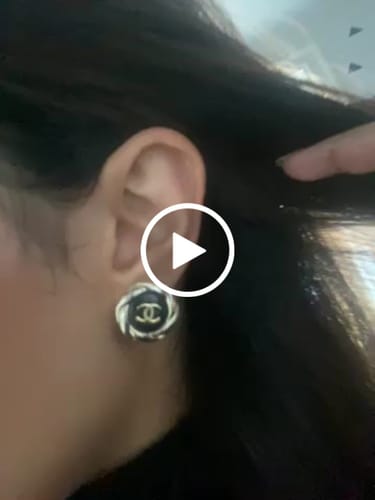 Customer video review of DOUBLE C MEDIUM STUD GOLD BLACK EARRINGS