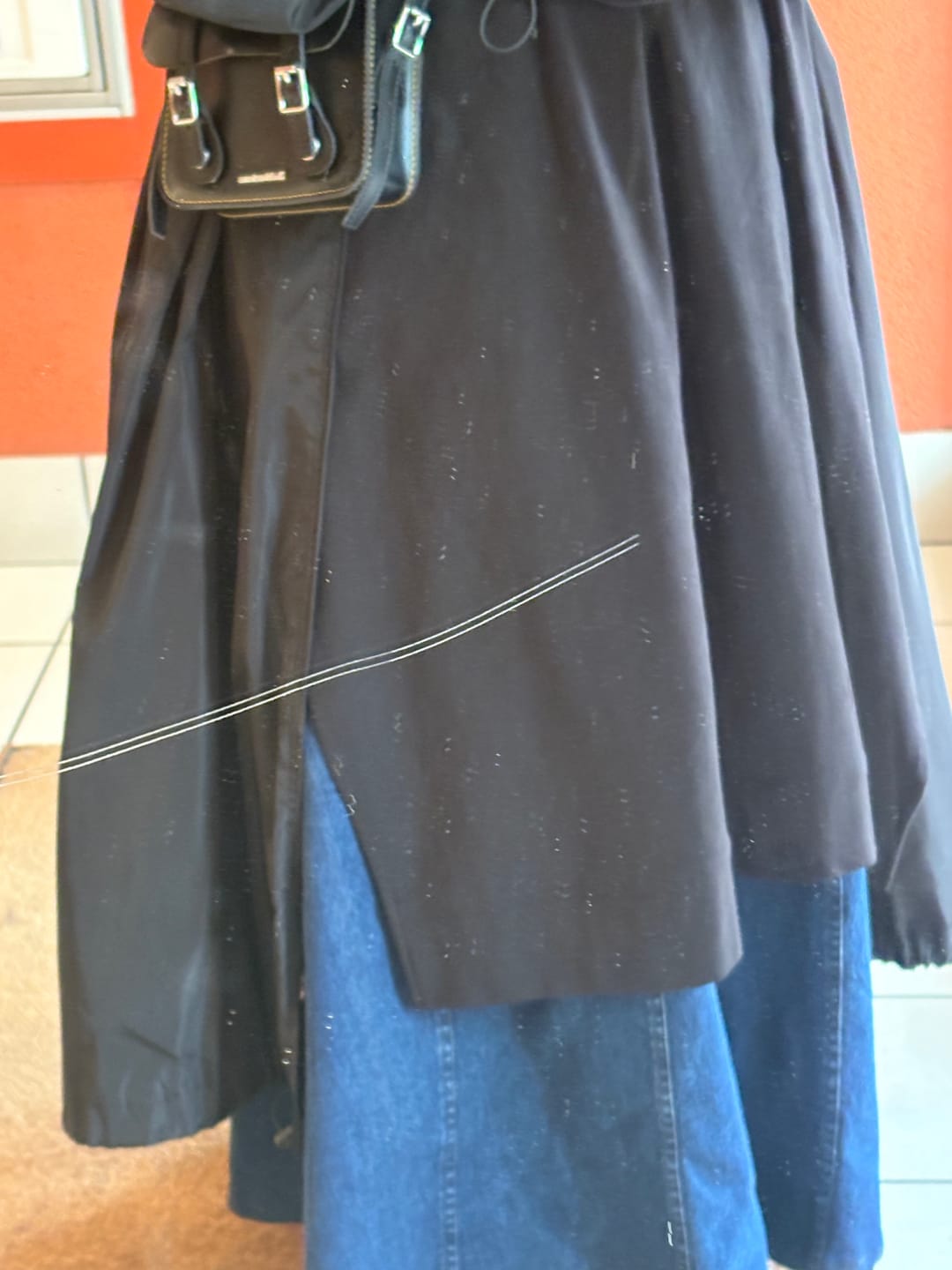Customer photo review of Jupe en jean oversize « URBANISTA DENIM SKIRT » - DAILY DRESS