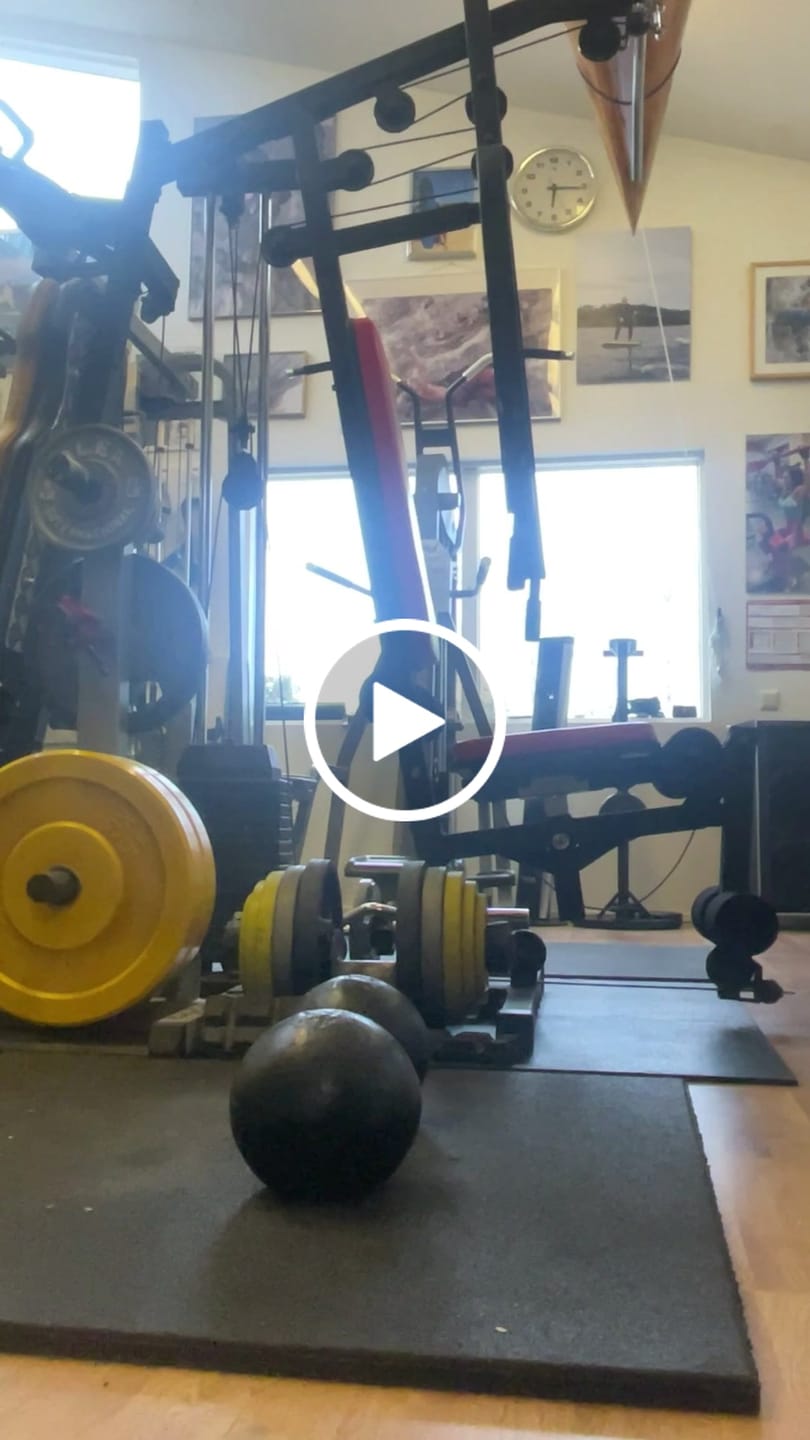 Customer video review of Circus Dumbbells 20-78KG