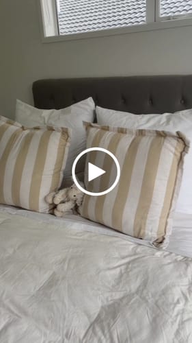 Customer video review of IYKYK Daily Moisturiser