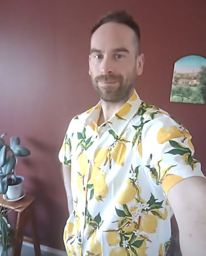 Customer photo review of Men's Tropical Yellow Lemon Print Hawaiian Short Sleeve Shirt