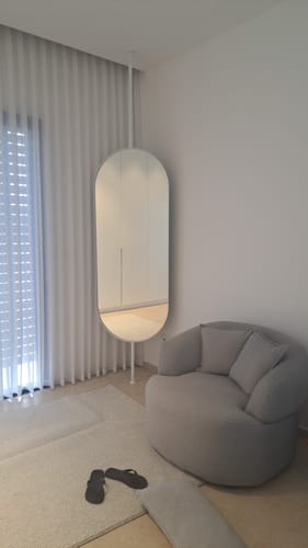 Customer photo review of מראה אובלית על עמוד לפי מידה