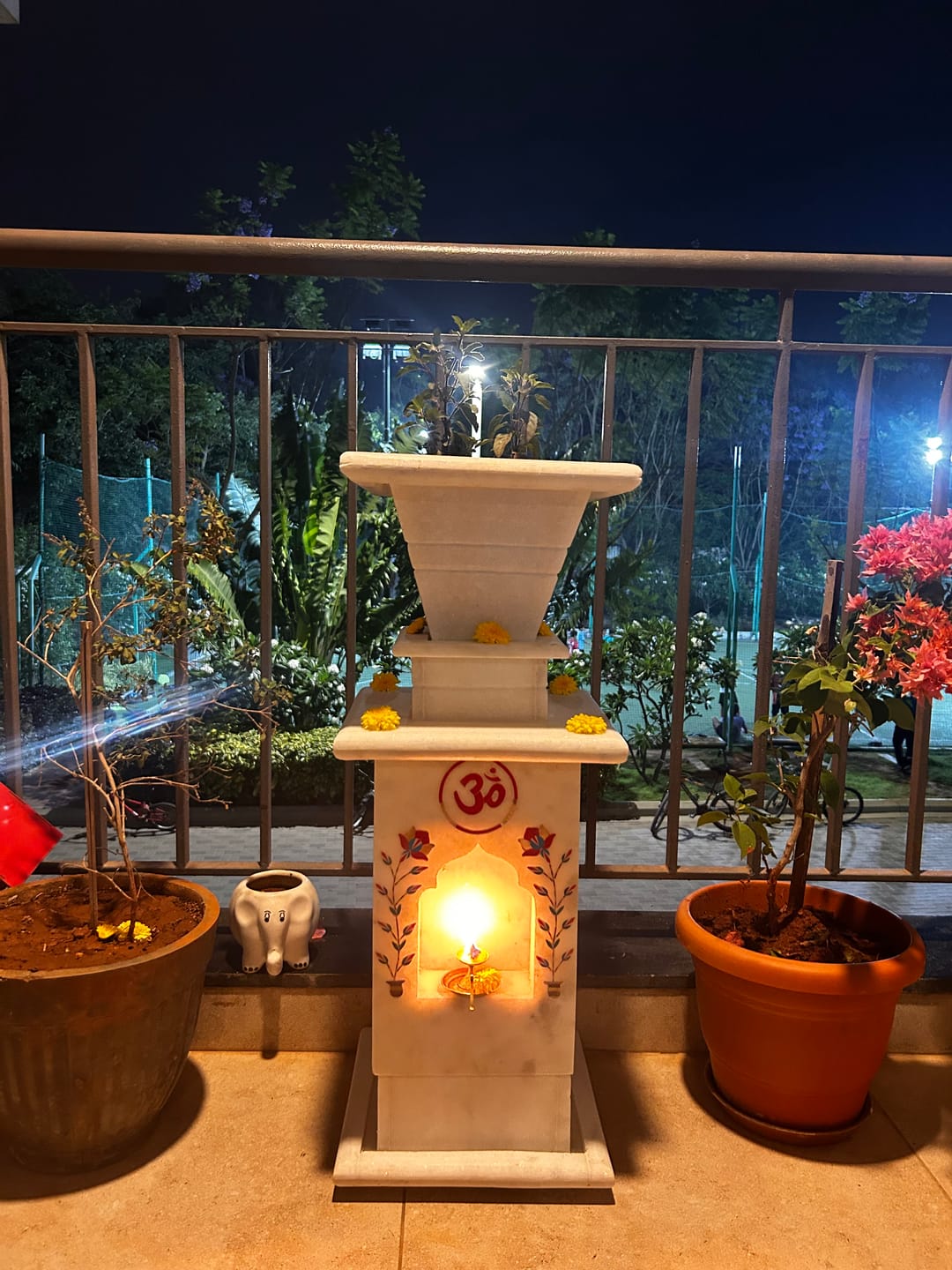Customer photo review of Marble Tulsi Pot, White Marble Inlay - Handicraft Bazaar