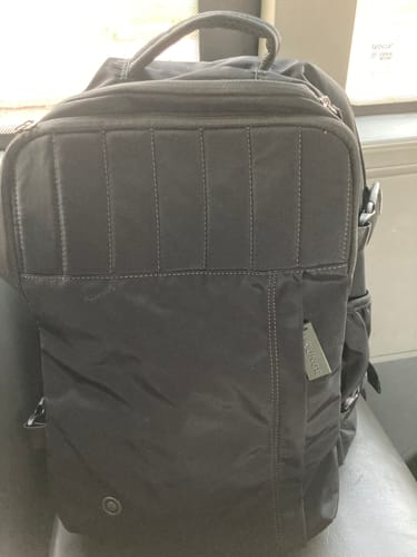 Reseña con foto de un cliente sobre Mochila Travel