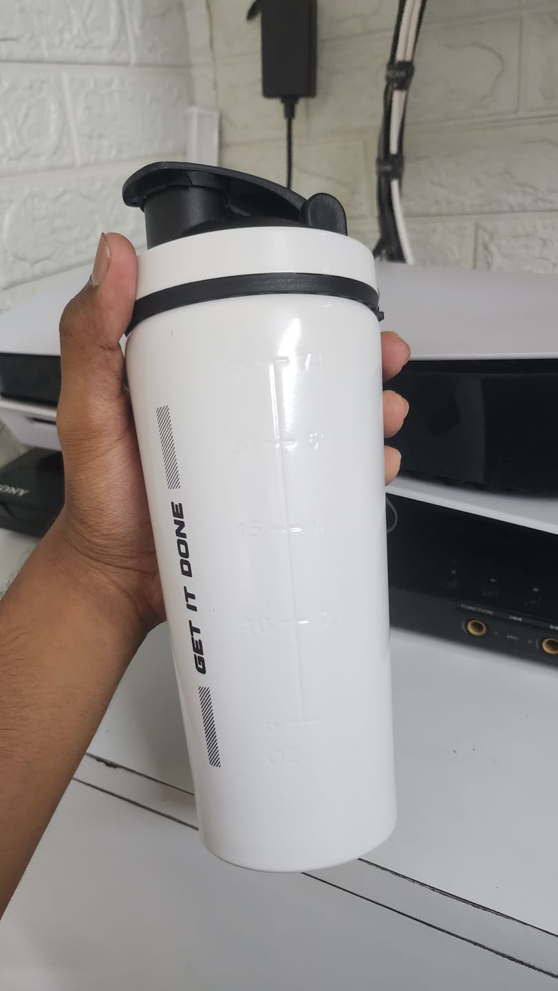 Customer photo review of Wellcore - Micronised Creatine Monohydrate (83 Servings, Unflavoured) + Premium Steel Shaker | Muscle Growth & Recovery | Trustified Certified