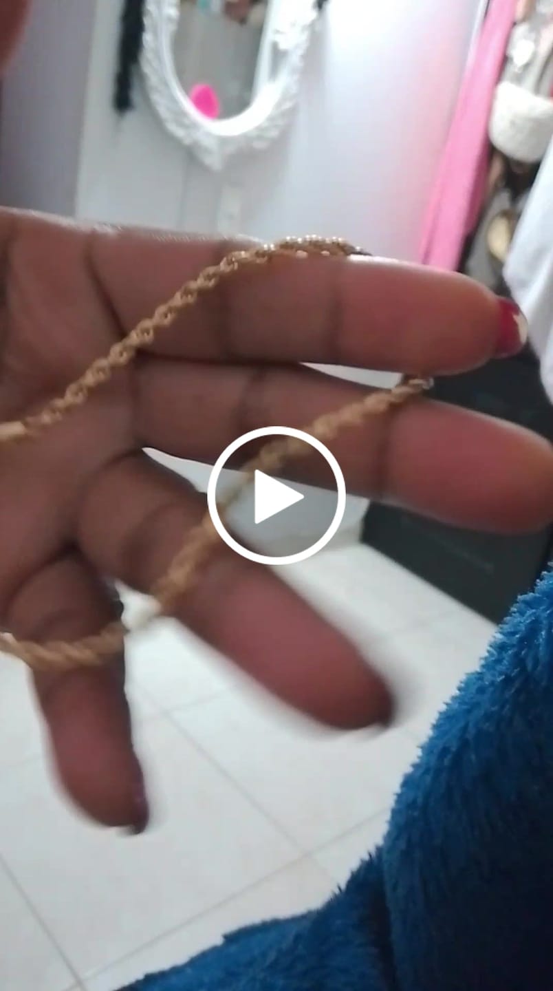 Customer video review of Pulseras Lazo en Oro laminado 18k Para Pareja
