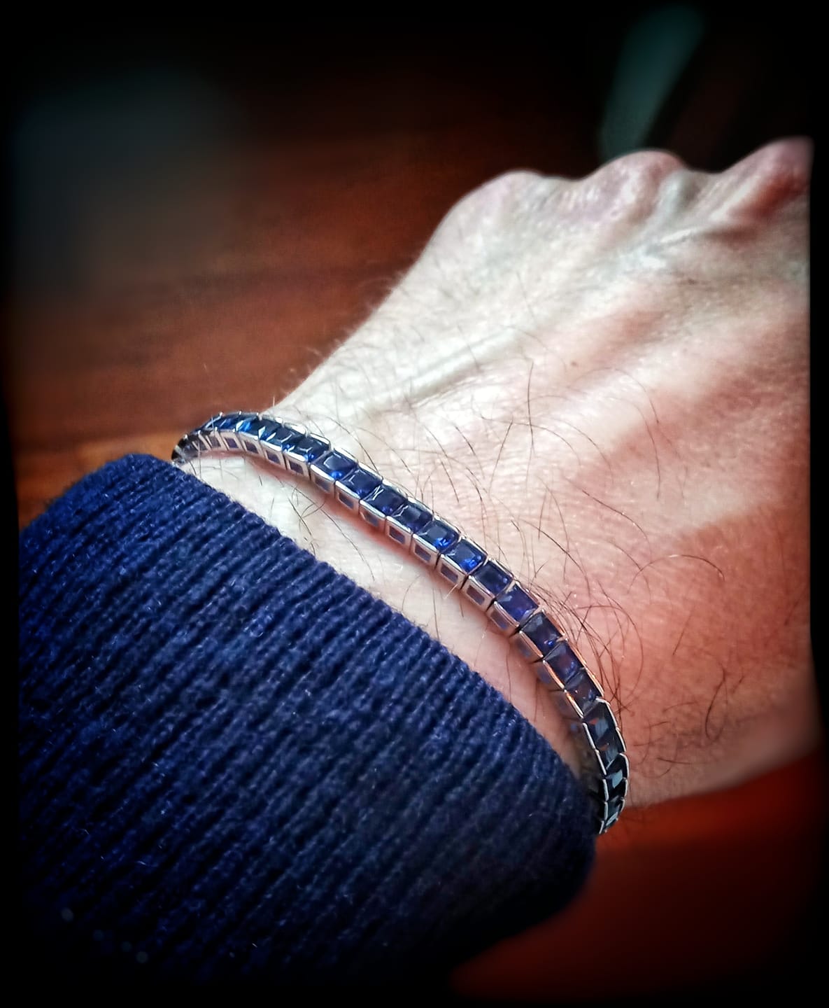 Customer photo review of Bracciale tennis pietre blu taglio carrè 4mm