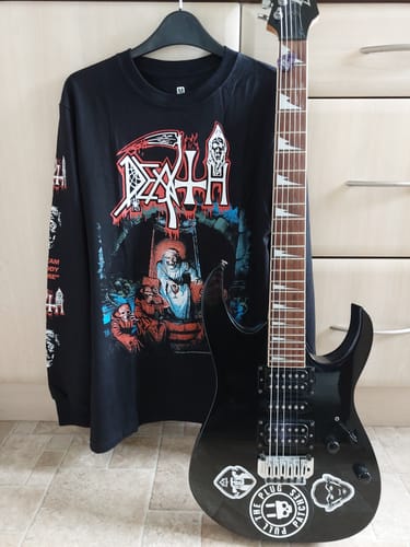 Customer photo review of Death - Scream Bloody Gore - Longsleeve Shirt
