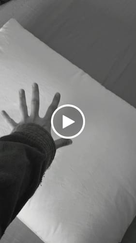 Customer video review of Pernă Plume Puf