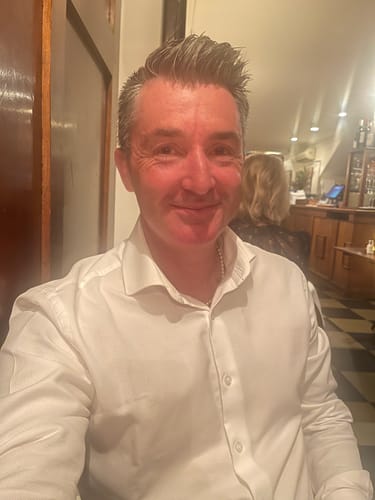 Customer photo review of Tom
