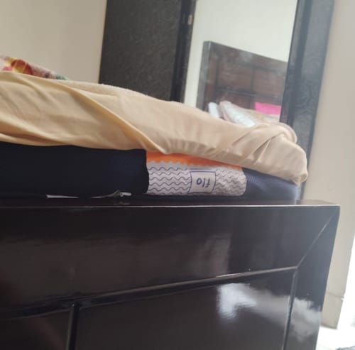 Customer photo review of Flo Aloe Vera Gel Infused Waterproof Mattress Protector