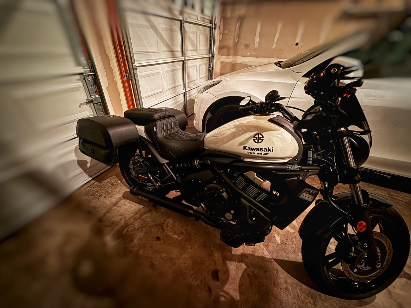 Customer photo review of 28L - Pantheon Medium Quick-Mount Kawasaki Vulcan S VN650 Motorcycle Saddlebags