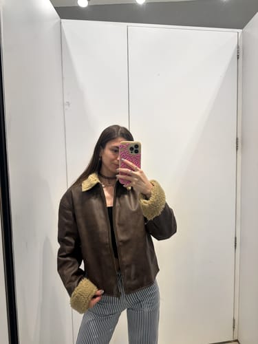 Customer photo review of Chaqueta Pu Cuello Chiporro Brown