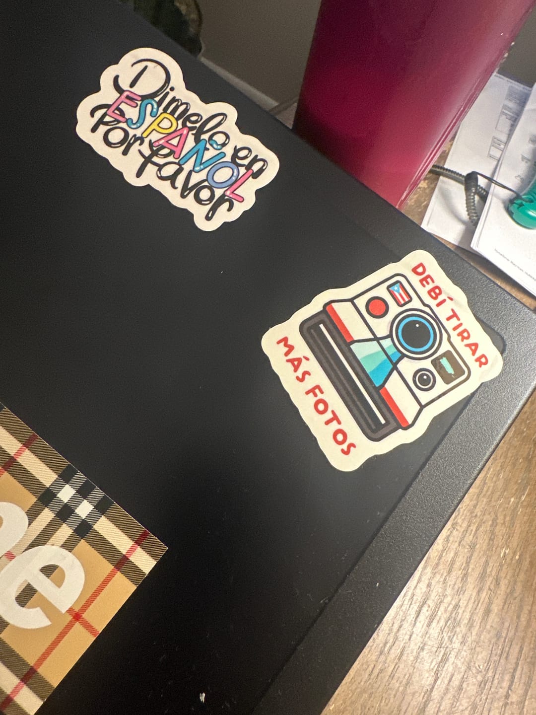 Customer photo review of Debí tirar más fotos (Sticker Laminado)