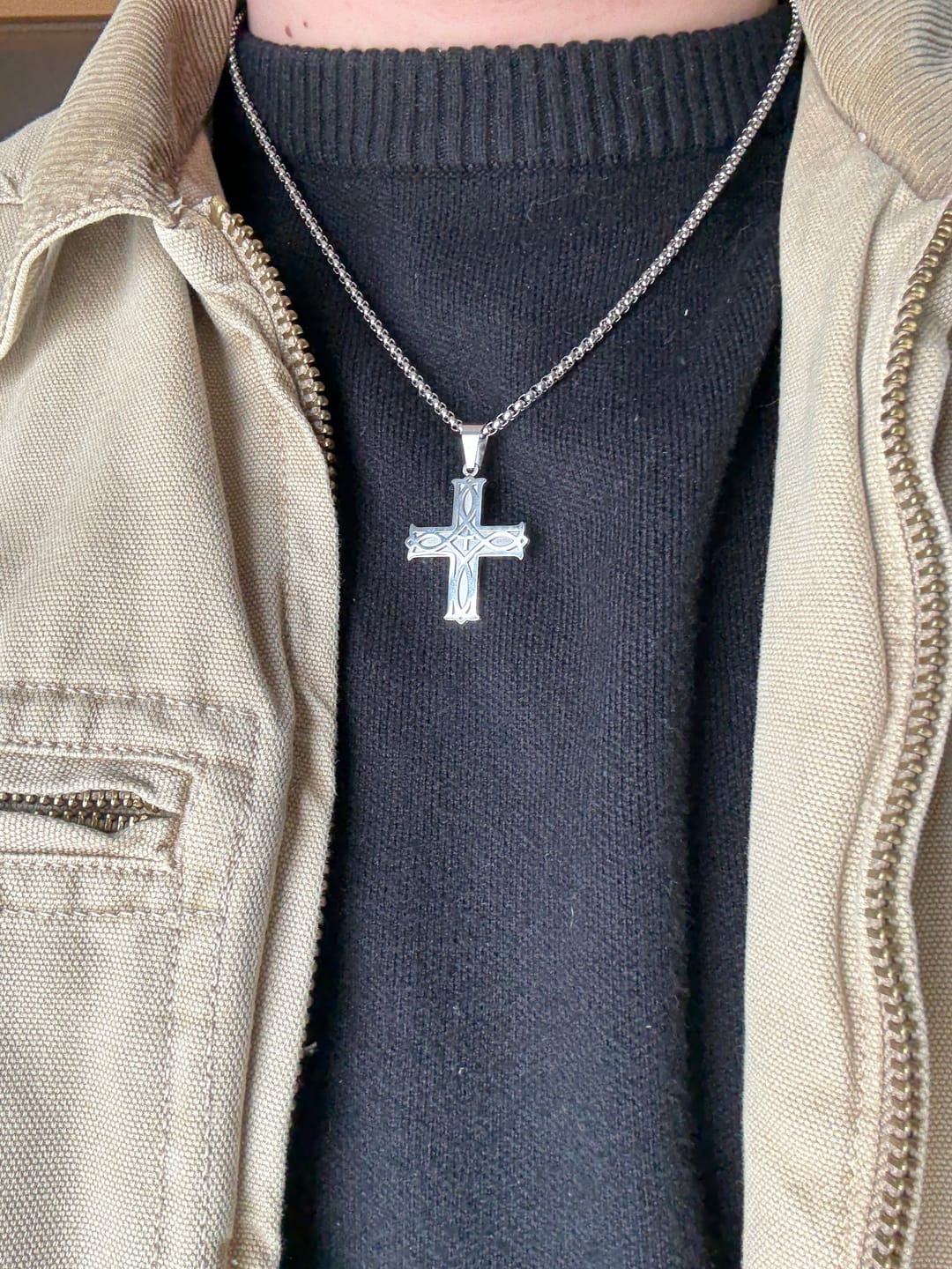 Customer photo review of Statement™ Kreuzkette