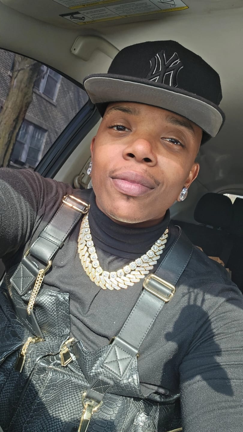 Customer photo review of 20mm Monaco Chain - Gold