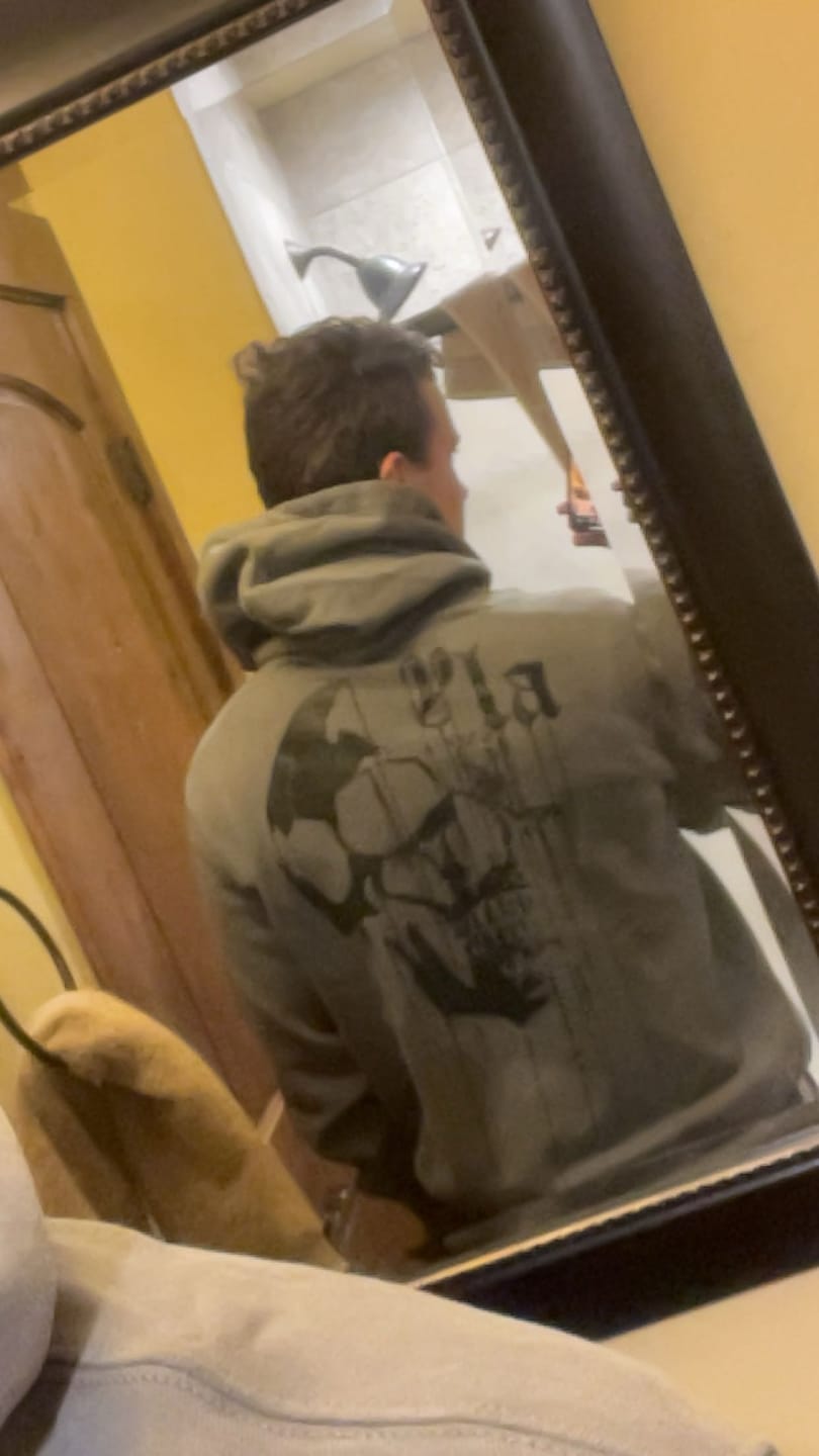 Customer photo review of 551 - Drippy Skull Hoodie