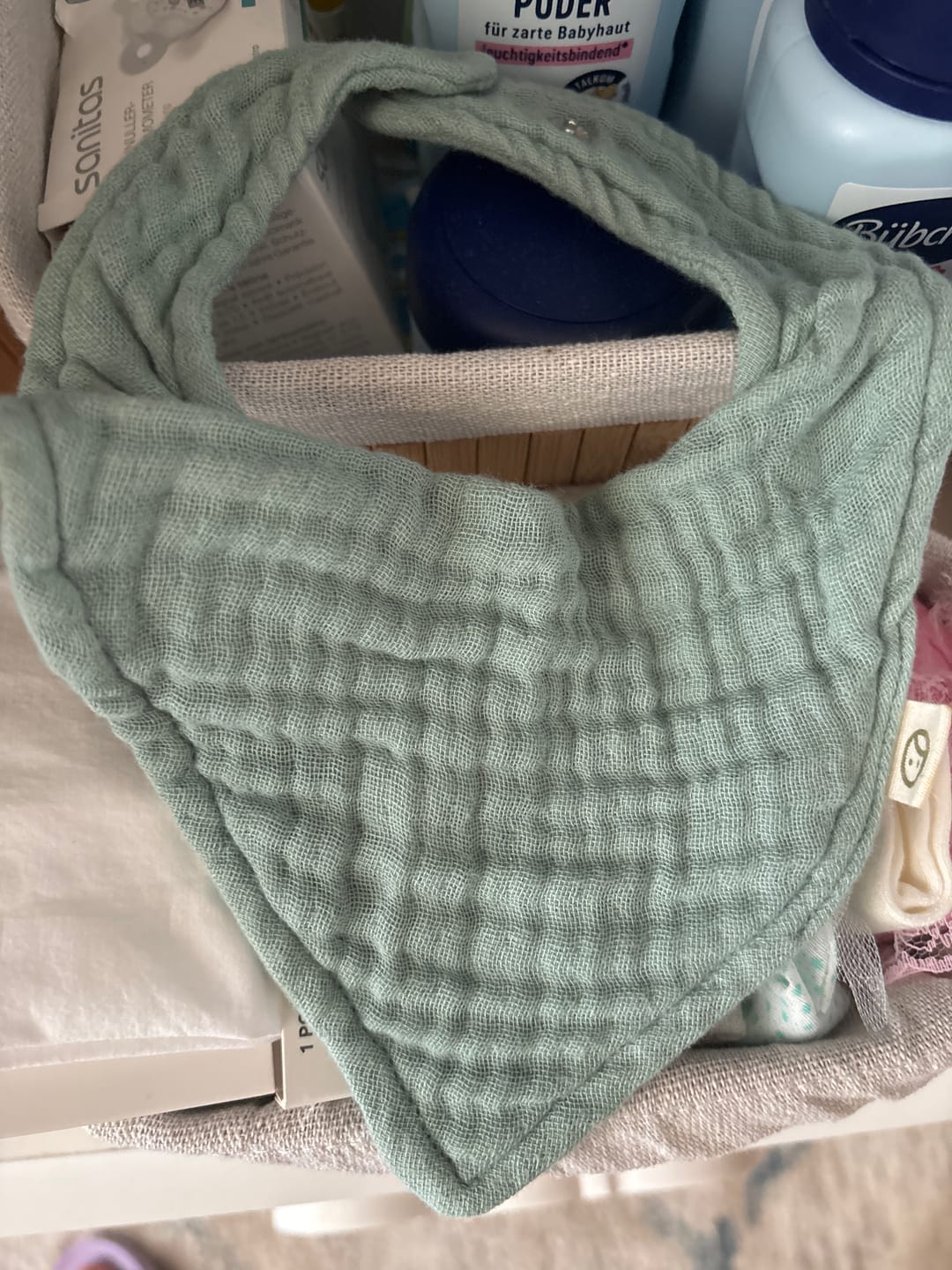 Customer photo review of Organik Pamuk Dört Katlı Müslin Yeşil Fular Önlük