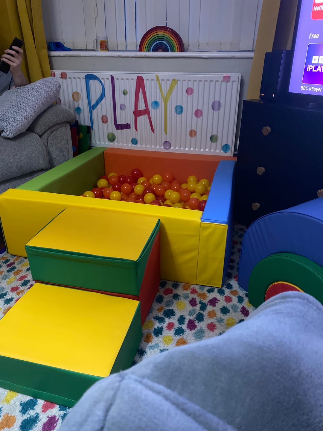 Customer photo review of Eco Leather Square Ball Pool - Orange, Yellow, Green and Blue