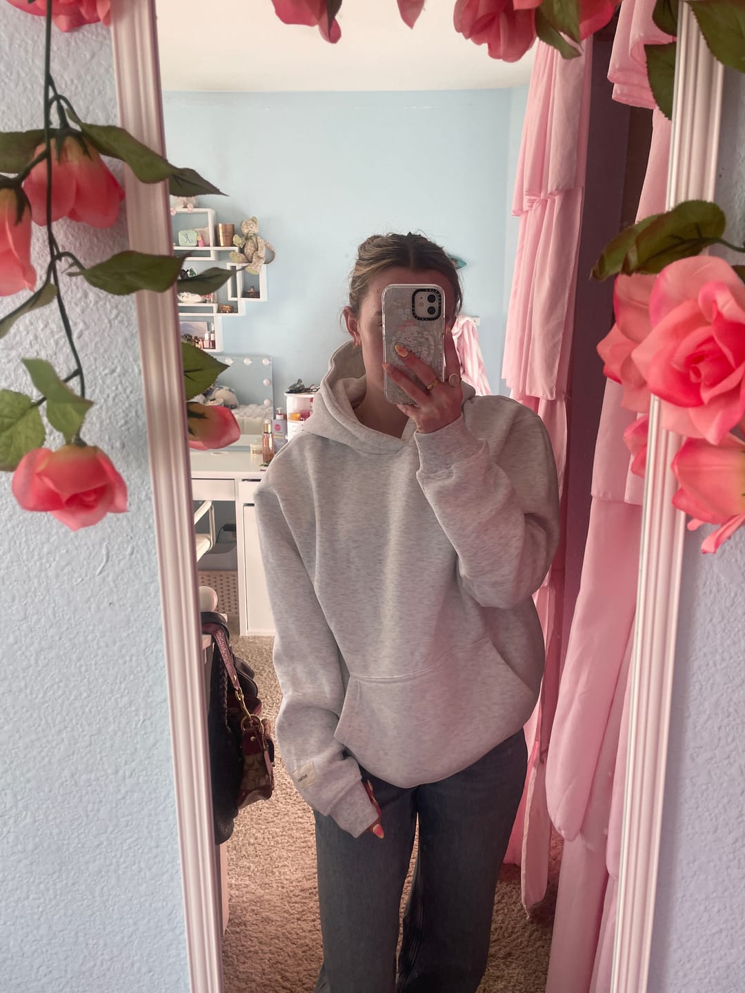 Customer photo review of COZY Hoodie (cloud gray)