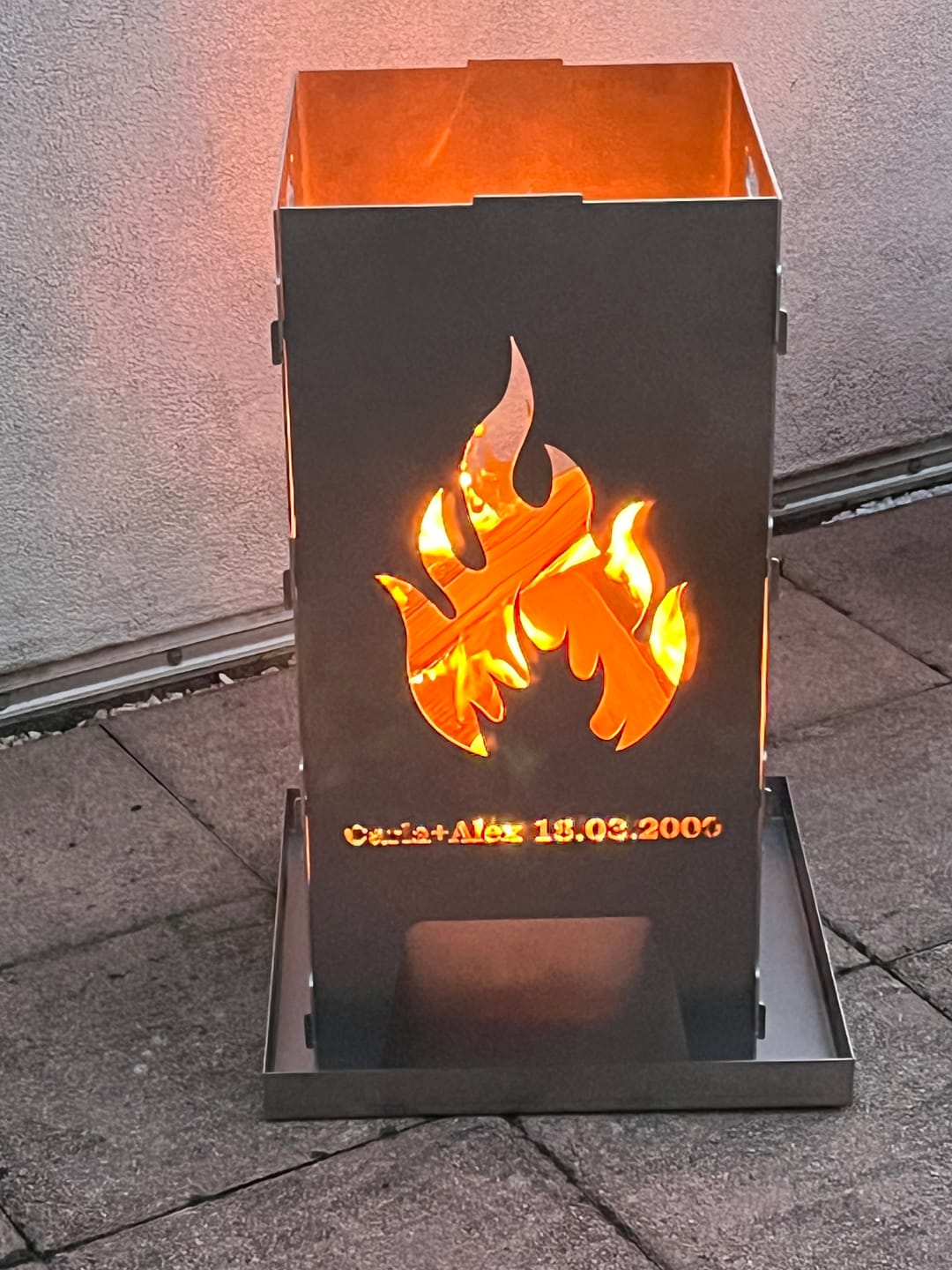 Customer photo review of Feuertonne Flamme aus edlem Stahl
