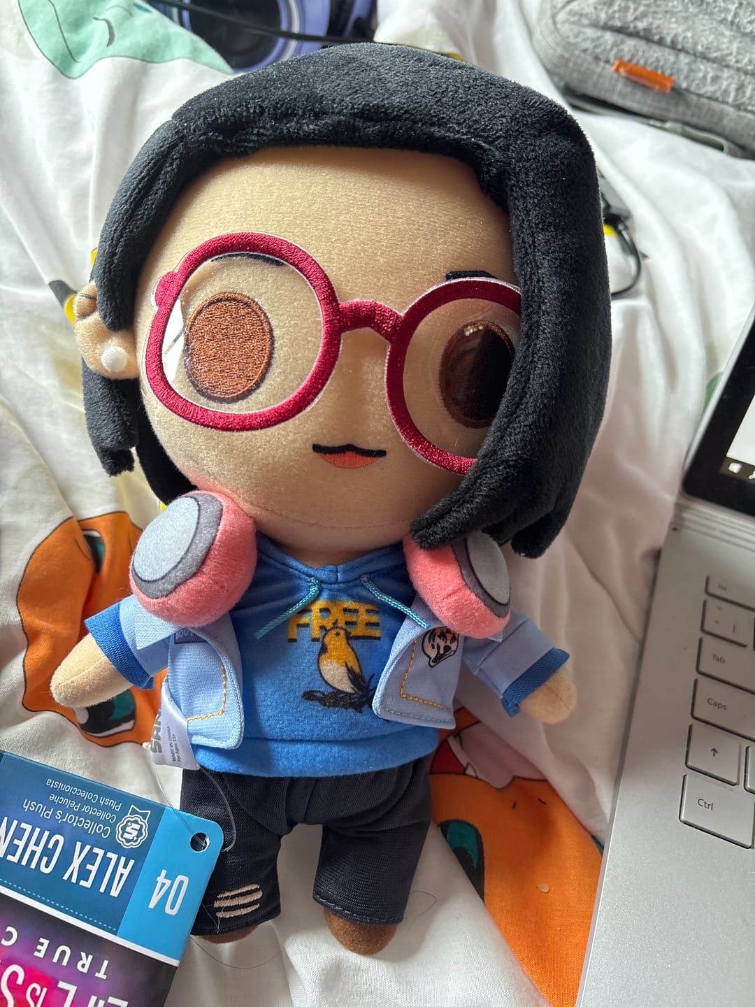 Customer photo review of Life is Strange: True Colors - Alex Chen Collector's Plush