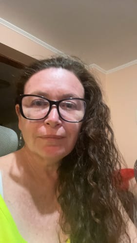 Reseña con foto de un cliente sobre Henna Jamila Hair -  Cobrizo Natural y Duradero  👩🏼‍🦰