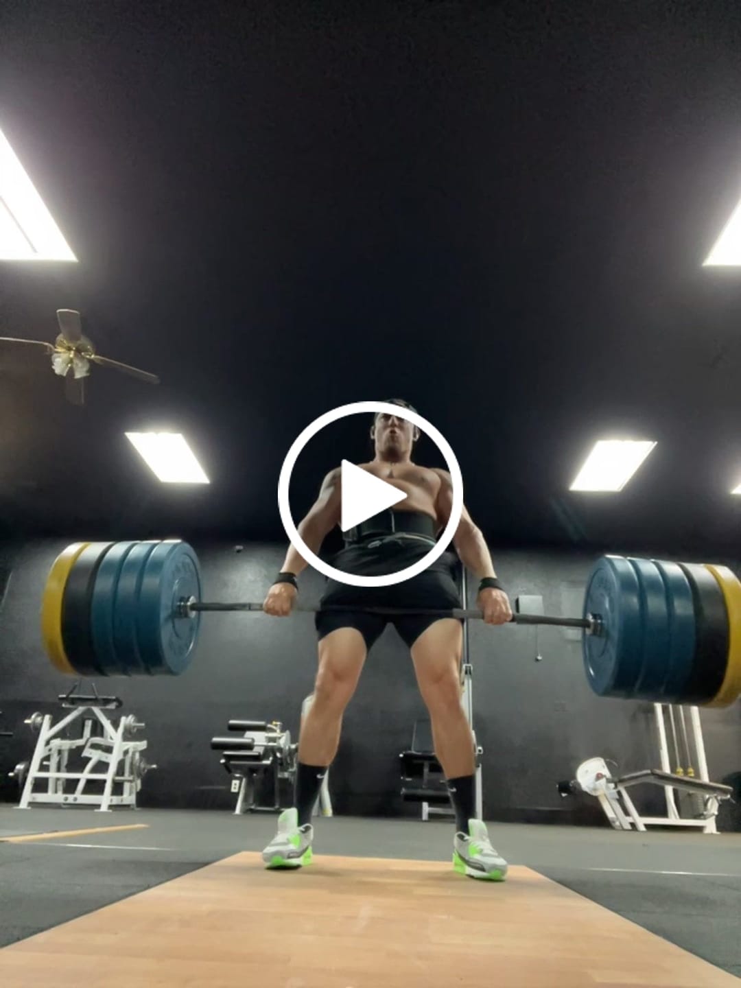 Customer video review of Performance Shorts 7"