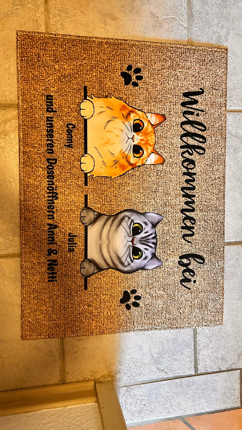 Customer photo review of Willkommen bei neugierigen Katzen - Individuelle Fußmatte