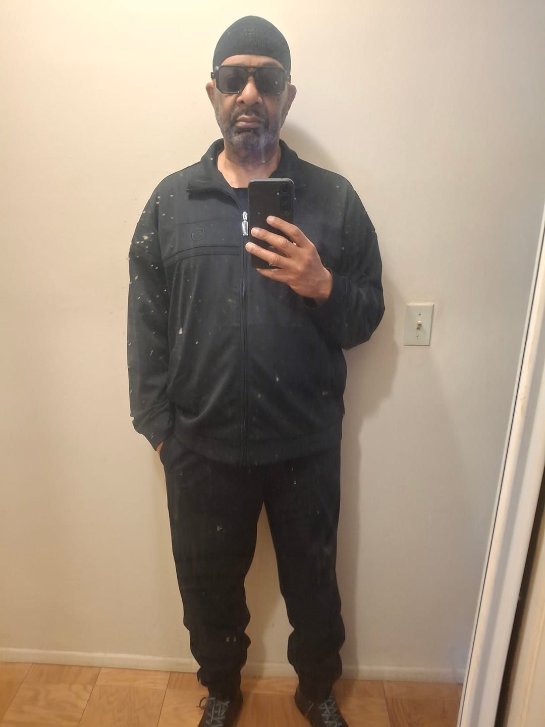 Customer photo review of Damarindo Track Pant Archivio- Black/ Black