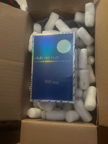 Reseña con foto de un cliente sobre Perfume para Hombre Armaf Club de Nuit iconic 105ml EDP