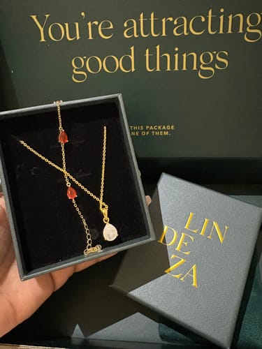 Customer photo review of Carnelian teardrop bracelet