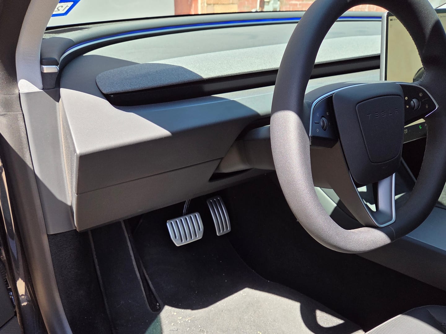 Customer photo review of Self-flip Lock Aluminum Performance Foot Pedal Set for Tesla Model 3/Y