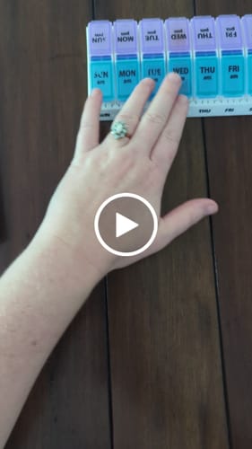 Customer video review of Weekly AM-PM Pill Case 2.0