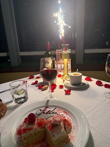 Customer photo review of Cena Romántica