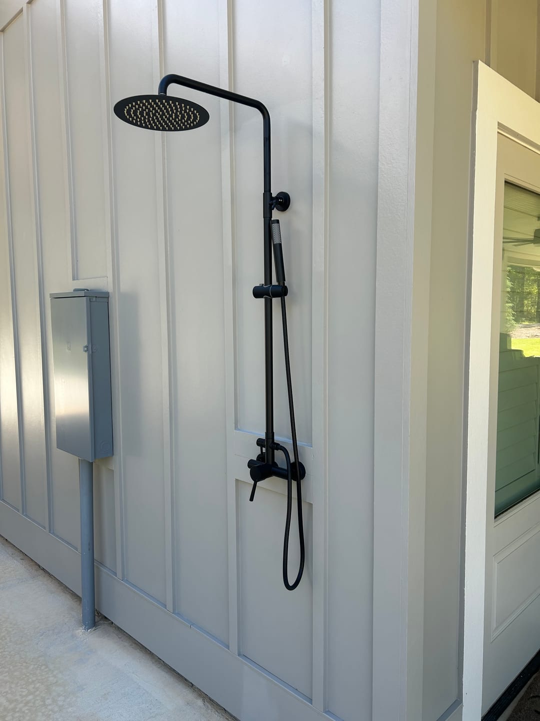 Customer photo review of Outdoor Shower Fixture with SUS 304 Stainless Steel 10 Inch Rainfall Shower Head and Adjustable Slide Bar JK0145