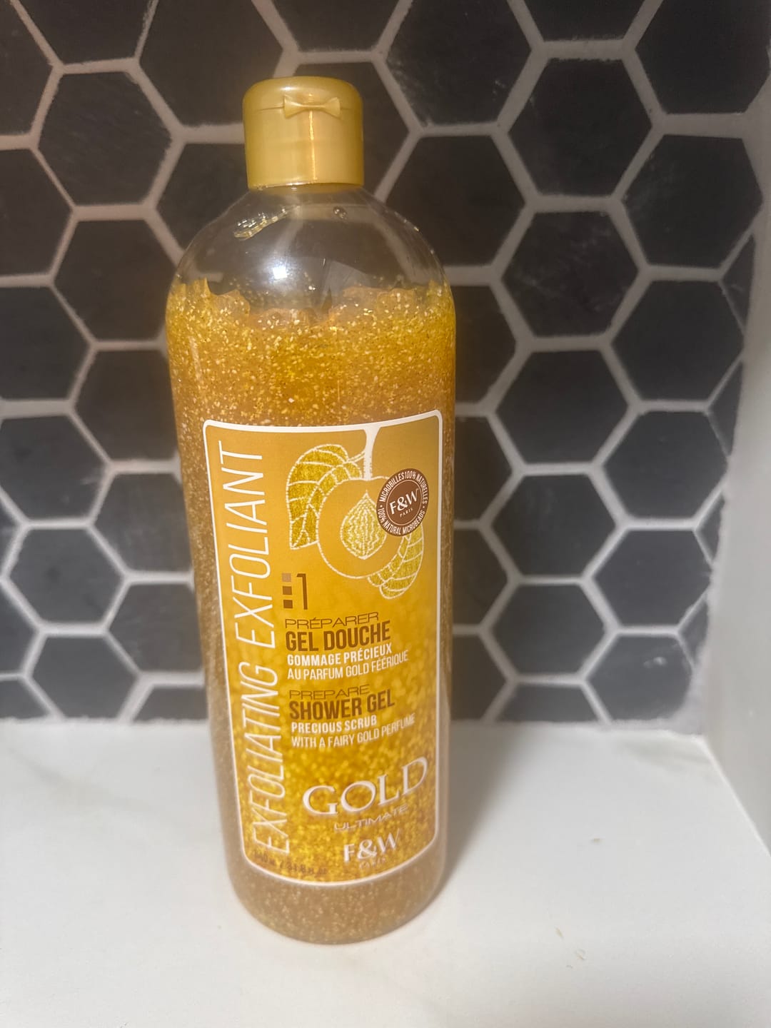 Customer photo review of Fair and White 1: Gold Exfoliating Shower Gel Scrub 940ml / 31.8fl.oz