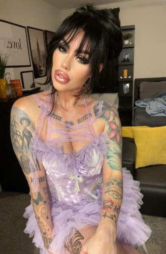 Customer photo review of Skull metal chain hollow out top