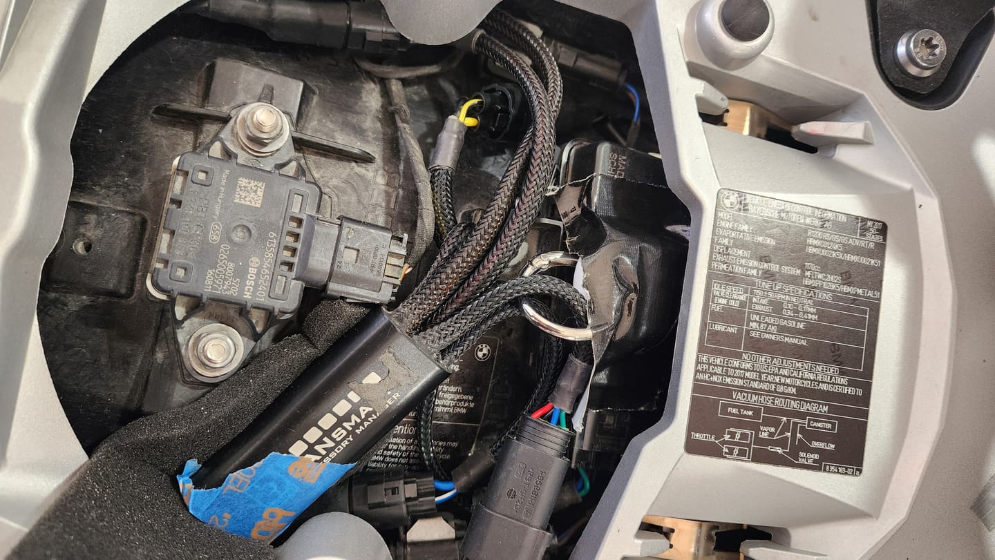 Customer photo review of CANsmart™ Controller GEN II - BMW R1200LC & R1250 Series