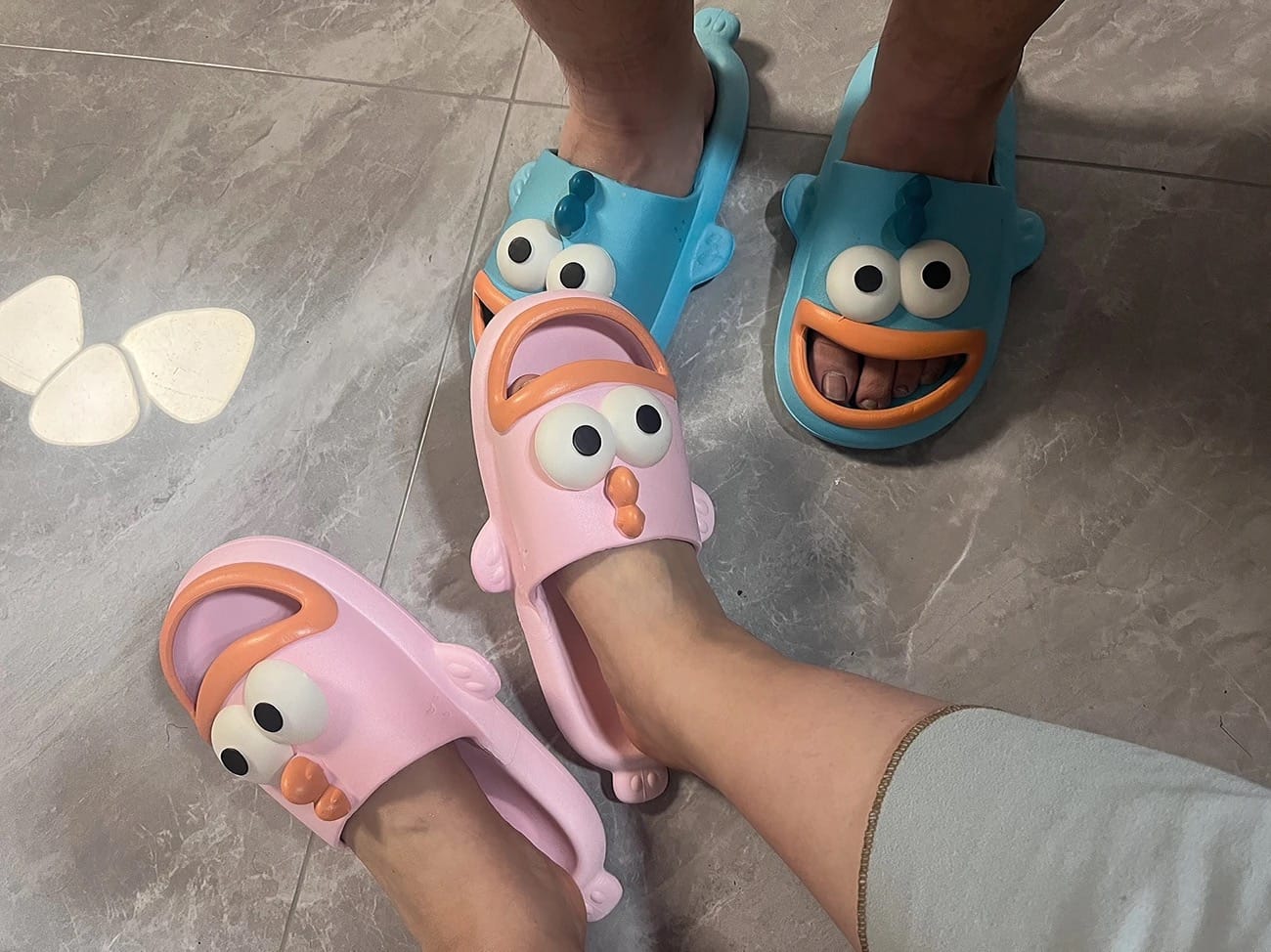 Customer photo review of Snappy Fish Slides 🐟🌴⛱️
