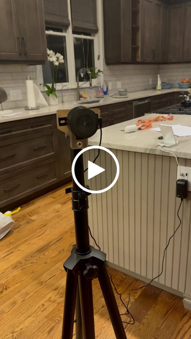 Customer video review of L2 Holographic Fan 17"