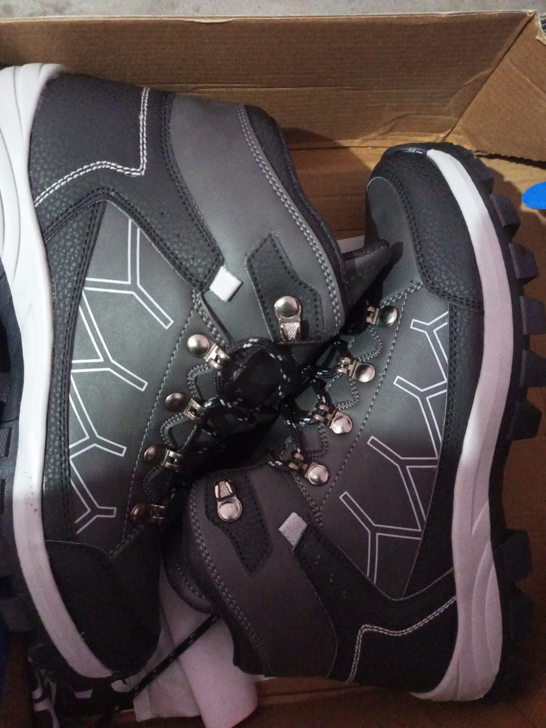 Customer photo review of Bacca Bucci Wild Track