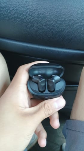 Customer photo review of Audífonos inalámbricos TWS | STF Essential | 6hrs uso protección IPX4 extra ligeros Negro