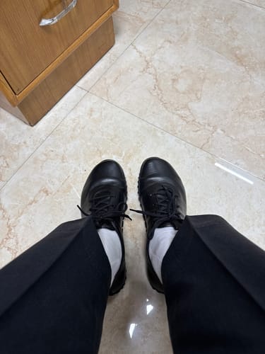 Customer photo review of Baer URBN Leder Klassisch Barefoot Shoes for Men & Women - Black (Vibram Sole)