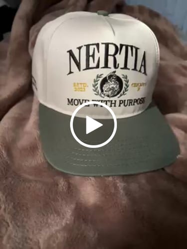 Customer video review of Fortuna Snapback (Sage & Crème)