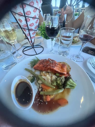 Customer photo review of Menú Golden