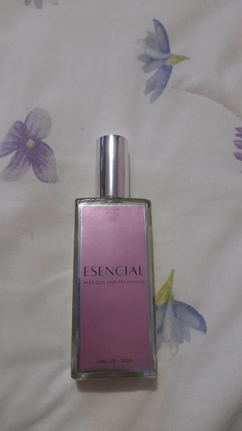 Customer photo review of M086 Inspirado en: La Vie Est Belle - Lancome