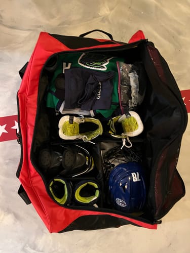 Customer photo review of Conway+Banks Hockey Bag