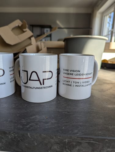 Customer photo review of TassenExpress - Becher Keramik Tasse mit Logo bedruckt 325ml Firmenlogo