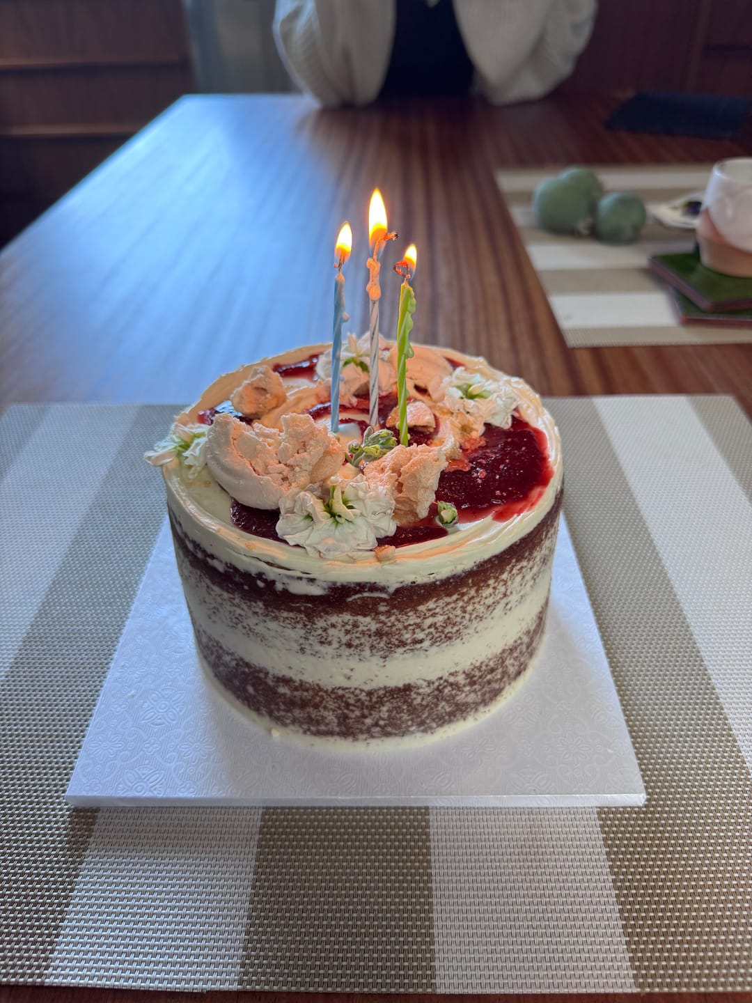 Customer photo review of vanilla & strawberry cake